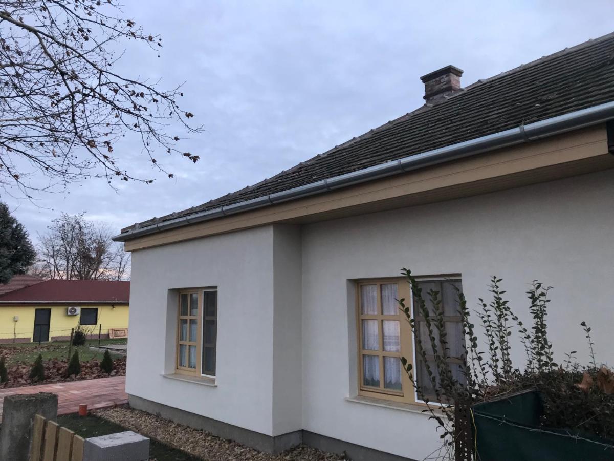 Neptun2 Apartman Domsod Екстериор снимка